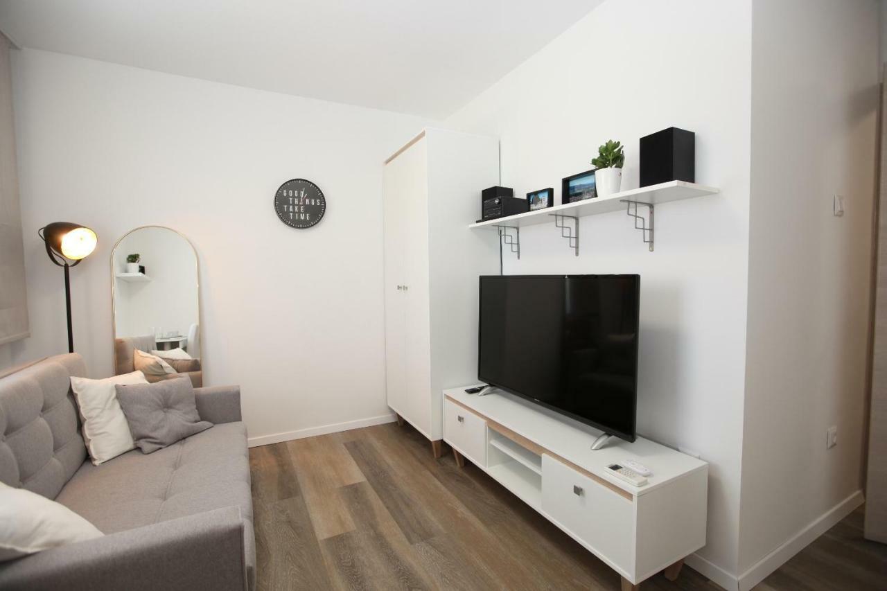 Elegant central Apt Maribor w/Parking Extérieur photo